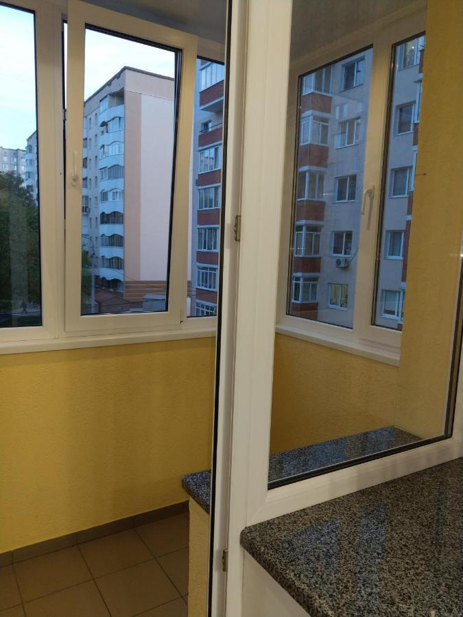Однокімнатна Квартира В Новобудові По Мельника Rivne Bagian luar foto